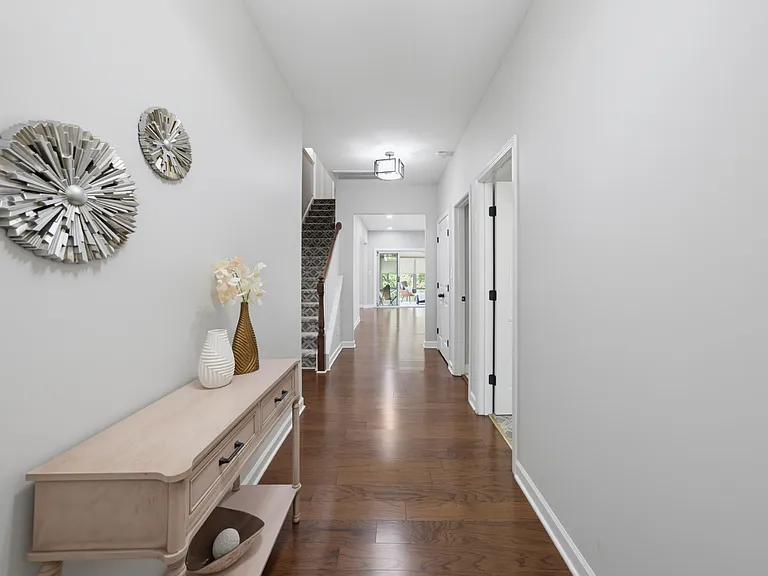 619 Laurel Berry Ct — Photo 2