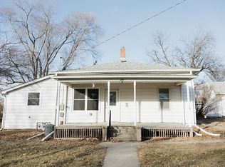 360 Elm St, Springfield, NE 68059