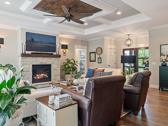 7th image of this home