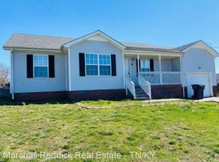 102 Chase Ct, Oak Grove, KY 42262