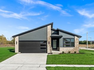 1214 Slate St, Normal, IL 61761