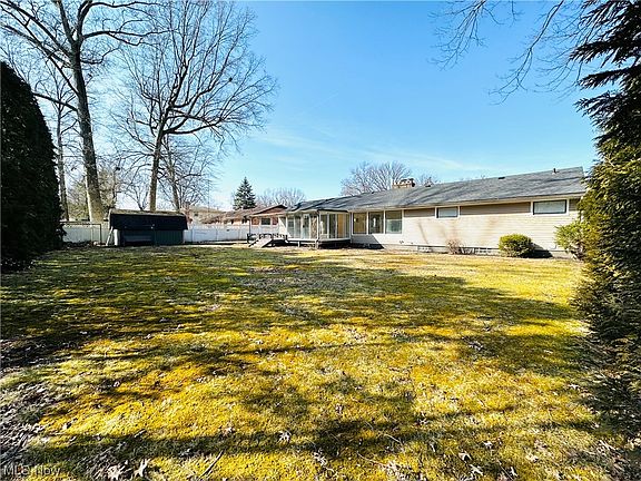 2nd image of 3850 Northwood Dr SE