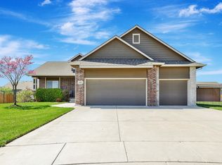 435 E Samantha Ct, Mulvane, KS 67110