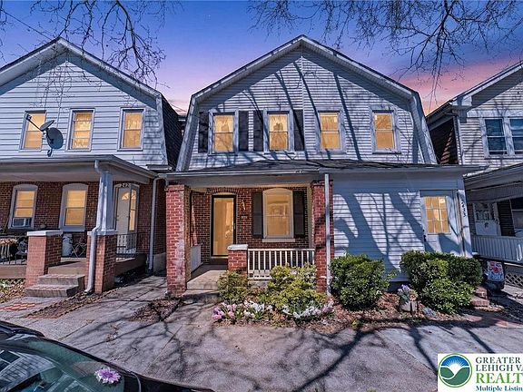 2nd image of 2427 Forest St