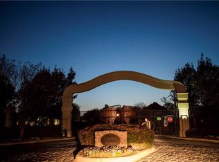 6701 Sapphire Cir N, Colleyville, TX 76034