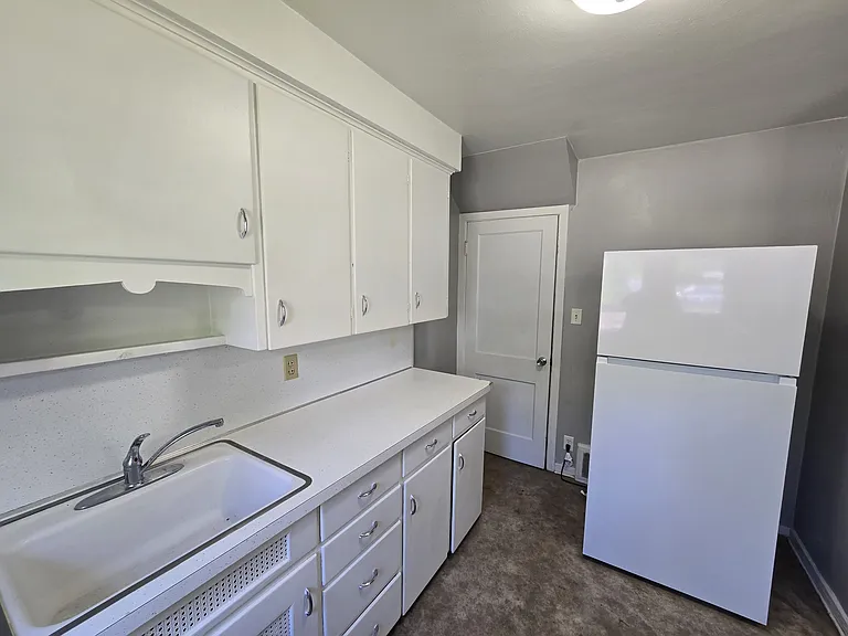 227 Madison St — Photo 12