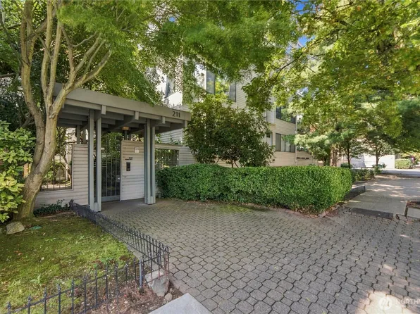 211 Summit Avenue E #108, Seattle, WA 98102