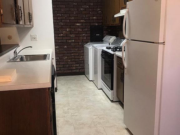 5th image of 1592 Cornell Cir