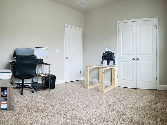 5th image of 3868 Shady Grove Dr