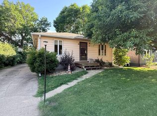 1107 W Sunset Dr, Sioux Falls, SD 57105