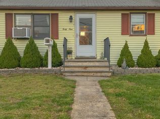 49 Pomona Blvd, Keyport, NJ 07735