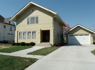 402 N 7th St, Hiawatha, KS 66434