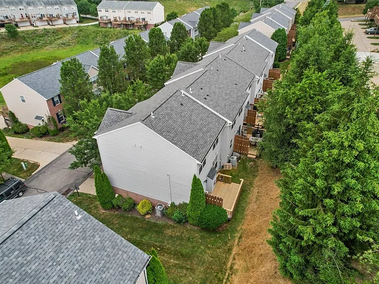 10550 Cherry Grove Ct — Photo 22