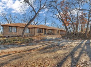 141 SW Urish Rd, Topeka, KS 66615