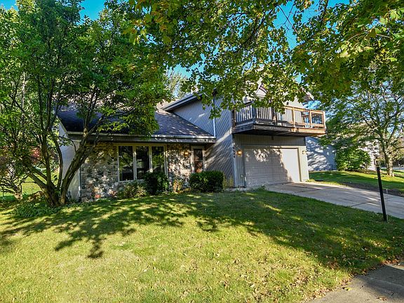 4th image of 2836 Coventry Ln
