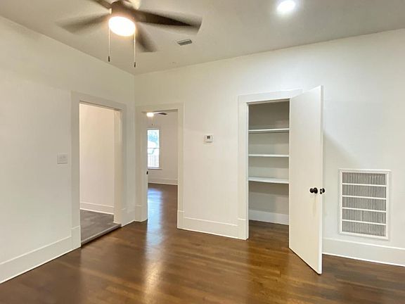 5th image of 223 E 5th St