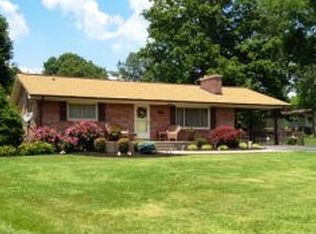 809 Gray Station Sulphur Springs Rd, Jonesborough, TN 37659