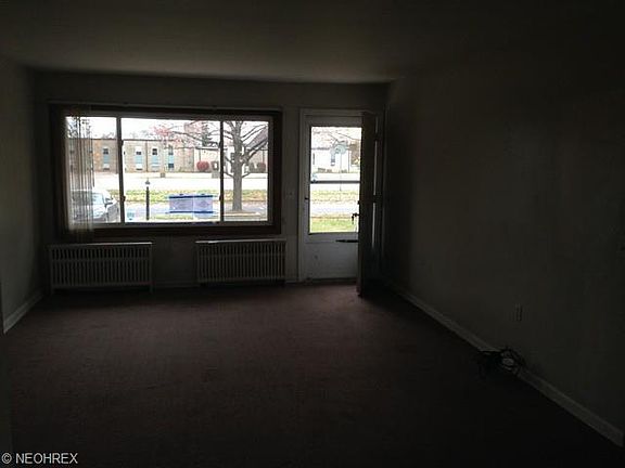 5th image of 927 Pennsylvania Ave