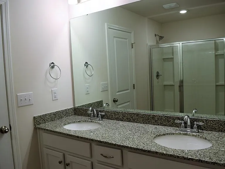 3934 Townes Blvd — Photo 11
