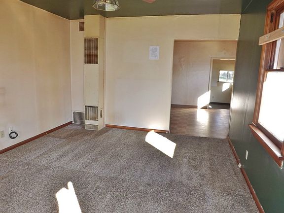 4th image of 7005 McKinley Ave