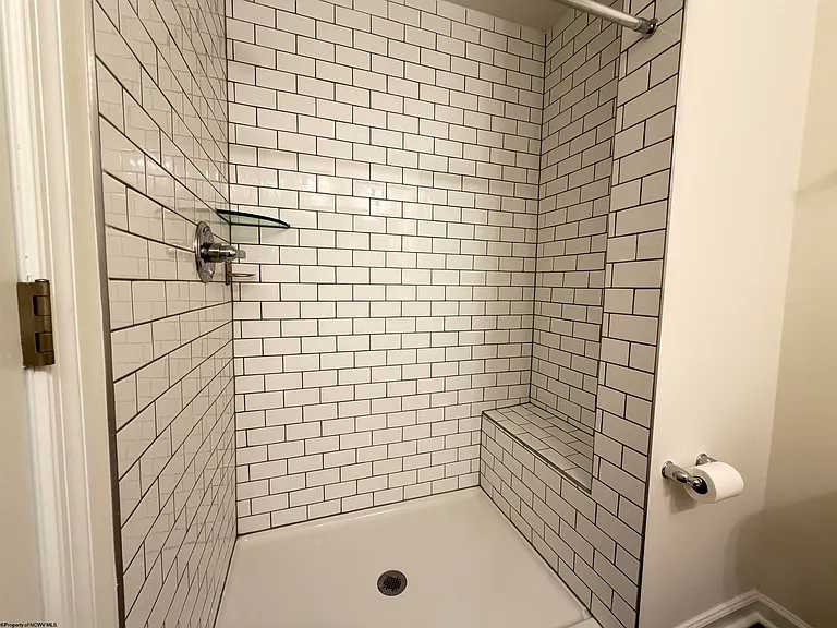 42 Dover Ct — Photo 20