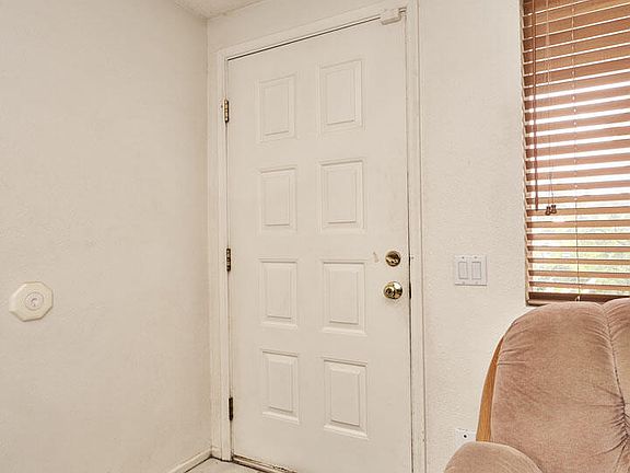 5th image of 1150 E AVENIDA GRANDE --