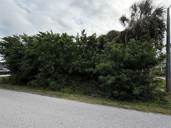 2nd image of 1352 ABALOM STREET LOT 7