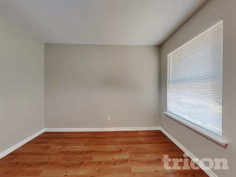 9746 Phil Halstead Dr — Photo 9