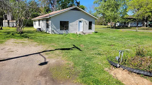 120 N Front St Photo 1