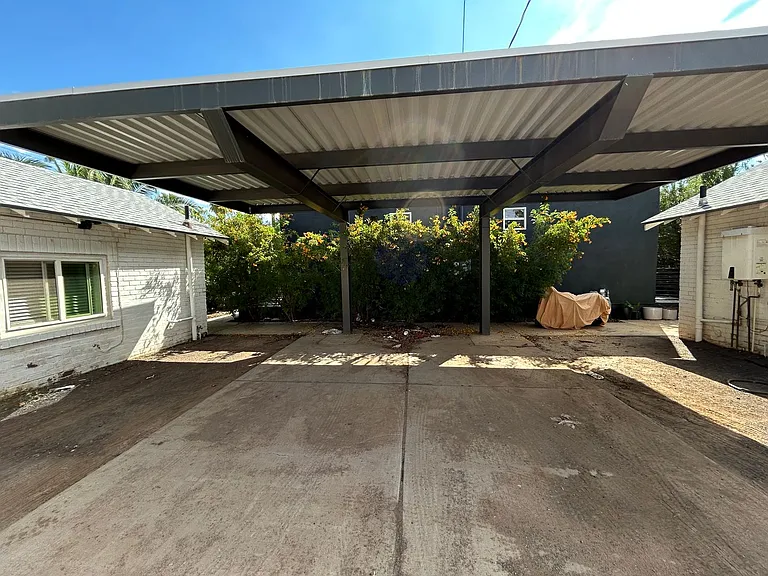526 W Culver St #B — Photo 13