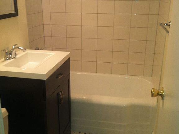 5th image of 10420 Queens Blvd APT 6N
