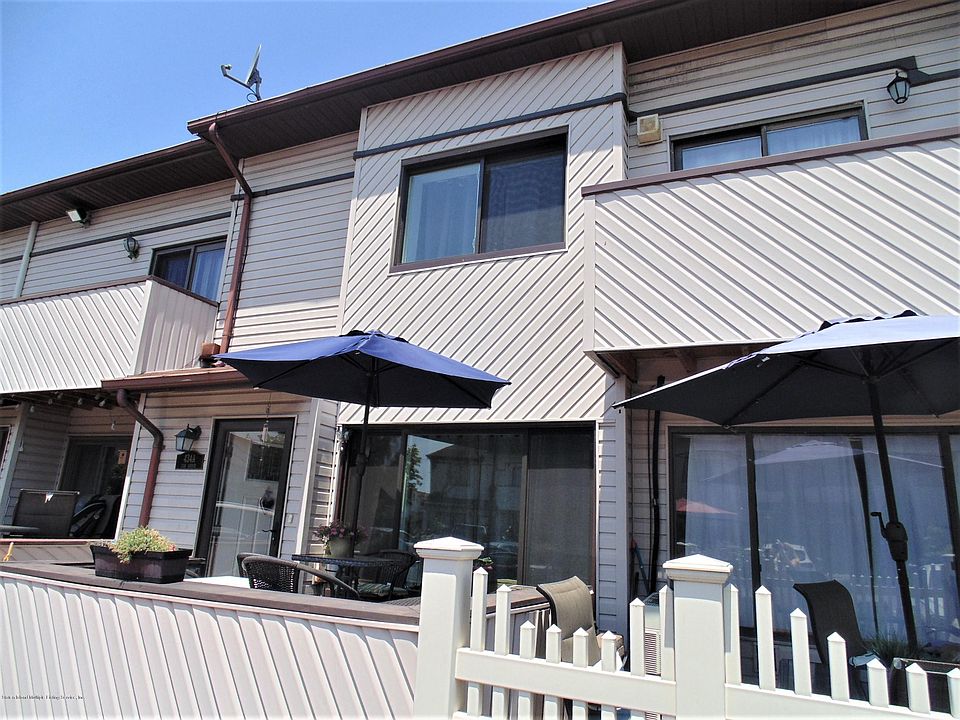 1st image of 434A Lisk Ave