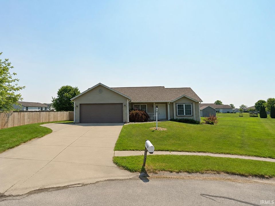 1st image of 18122 Dundee Ct