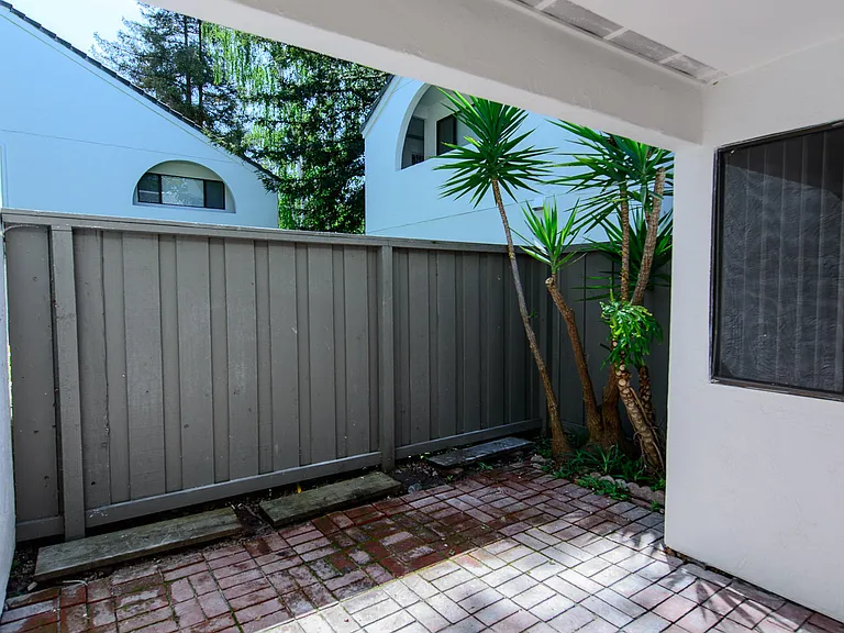 1055 N Capitol Ave #109 — Photo 6