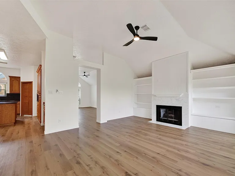 7403 Oak Walk Dr — Photo 9
