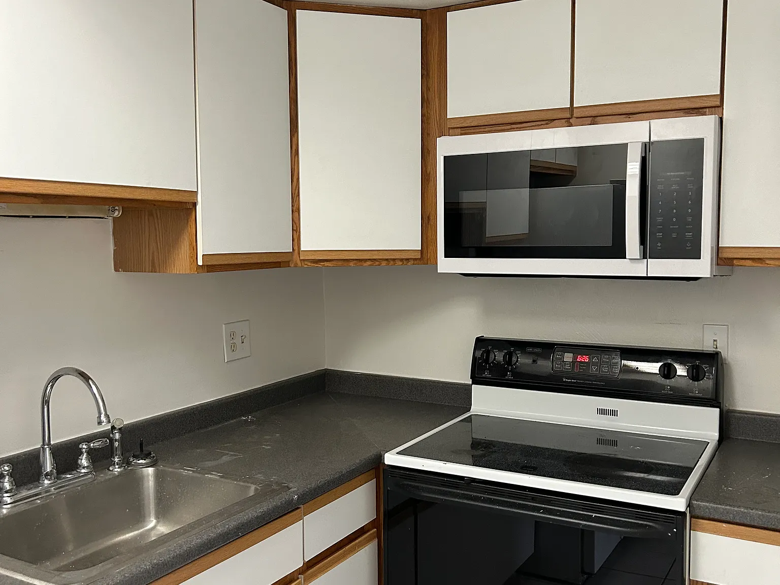 1 bed, 750 sqft, $795 — Photo 3