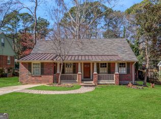 2454 Woodridge Dr, Decatur, GA 30033