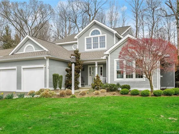 9 Wilton Hls #9, Wilton, CT 06897