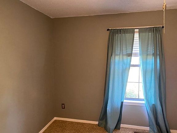 3rd Bedroom with walk-in closet