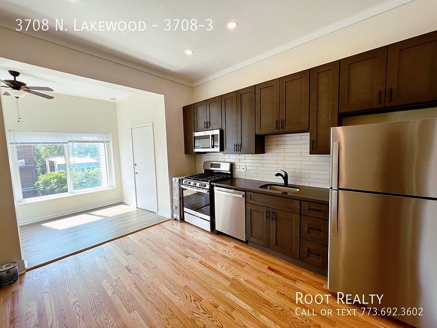 1st image of 3708 N Lakewood Ave Floor 3