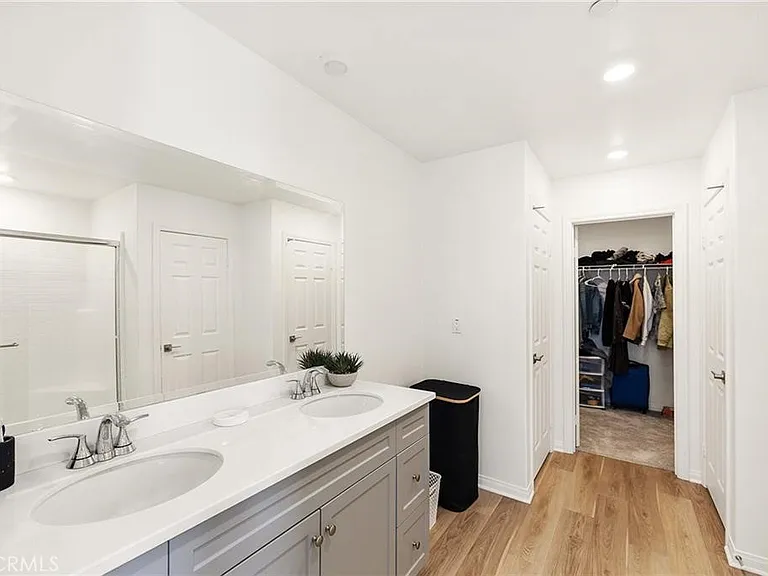 3906 E Coronado Privado — Photo 23