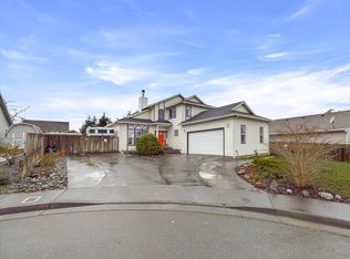 3060 Roan Ct, Fortuna, CA 95540