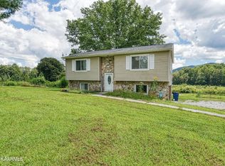 140 Susack Ln, Wartburg, TN 37887