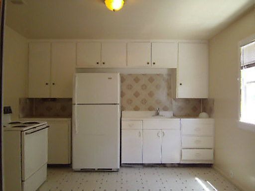 5th image of 2618 Forrest St APT B