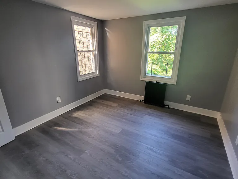 80 Glenwood Ave — Photo 8