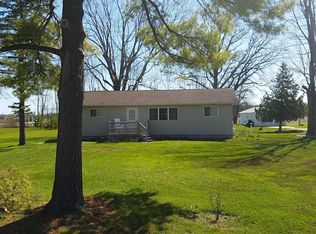 4482 N Eleven Mile Rd, Pinconning, MI 48650