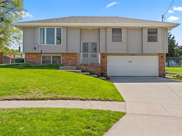 1503 N 5th Ave E, Newton, IA 50208