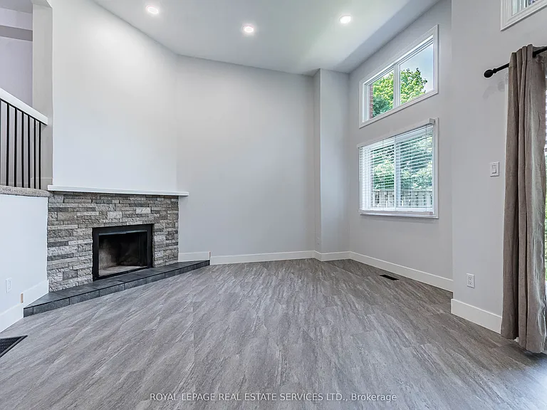 1855 Maple Ridge Dr #35 — Photo 7