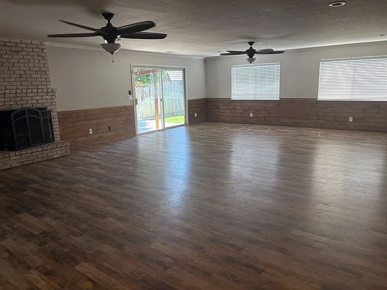 8139 Winfield Dr — Photo 4