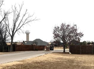 2009 Crimson Creek Dr, El Reno, OK 73036